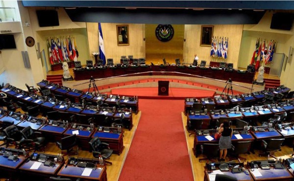 Salvadoreños podrán impugnar elecciones