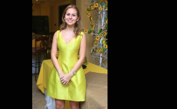 Fiesta de fin de soltería para Ashley Rodgers