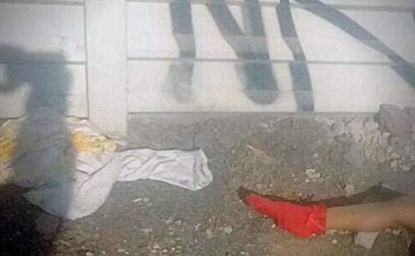 Detienen a presuntos asesinos de la 'niña de las calcetas rojas'