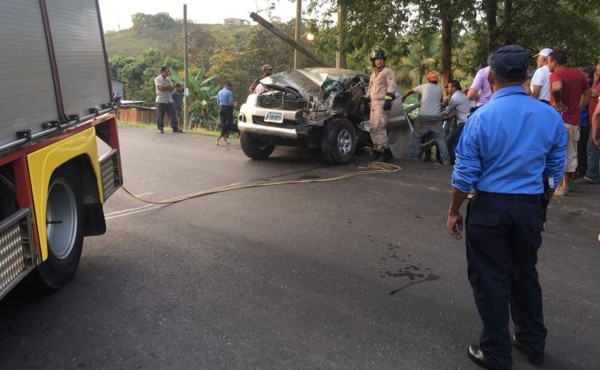 De milagro se salva de morir en un aparatoso accidente