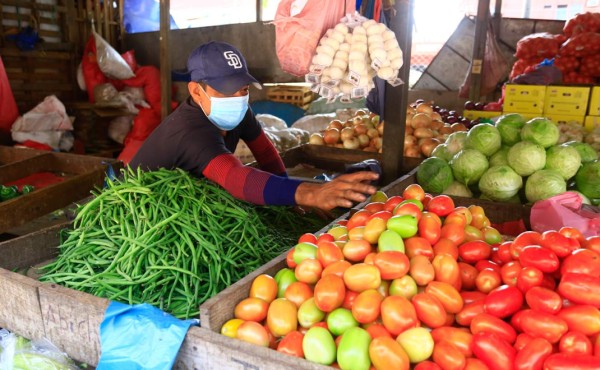 Vendedores sampedranos no respetan congelamiento de precios en mercados y pulperías