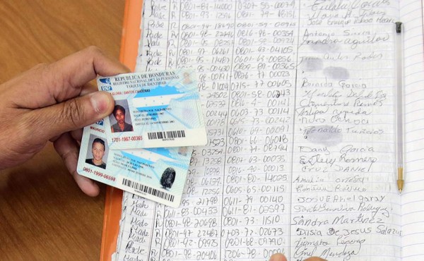 Emitirán 300 mil cédulas en próximos 15 días