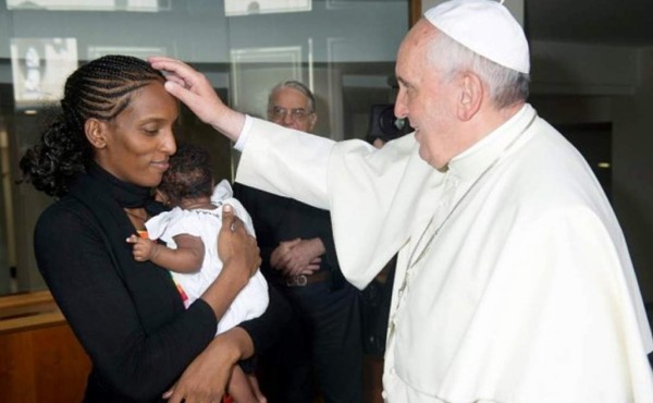 El Papa pide 'gratitud y afecto' en el Día de la Madre