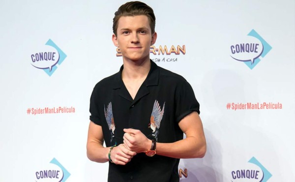 Tom Holland lucha contra la fama