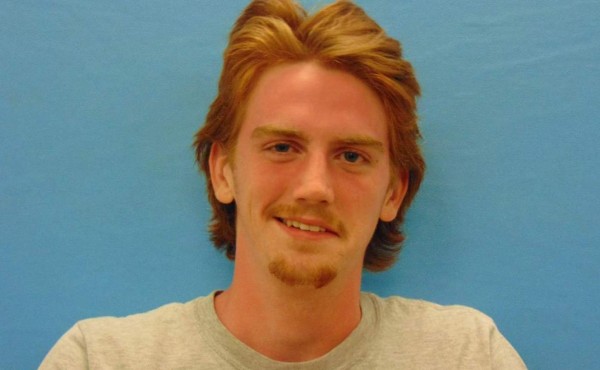 Fijan fianza de $5 millones para estudiante que mató a un policía en Texas