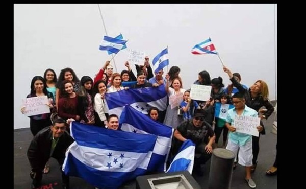 Miles apoyan a Nathalia Casco