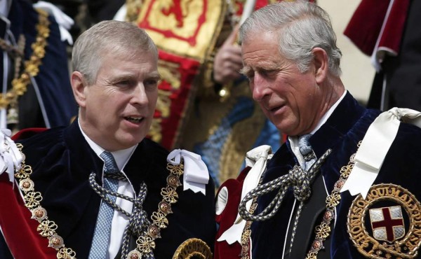 Involucran a hijo de reina Isabel II en escándalo sexual de Epstein