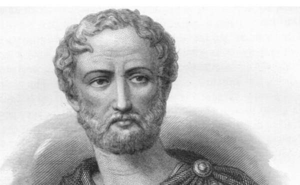 Plinio, desconocido y poco común. Interesante nombre si tomamos en cuenta su origen. Plinio fue un prominente escritor, científico, naturalista y militar italiano. Quizá al mencionarlo en la lista de asistencia en la escuela suene jocoso, pero quien lo porta a de sentirse orgulloso.