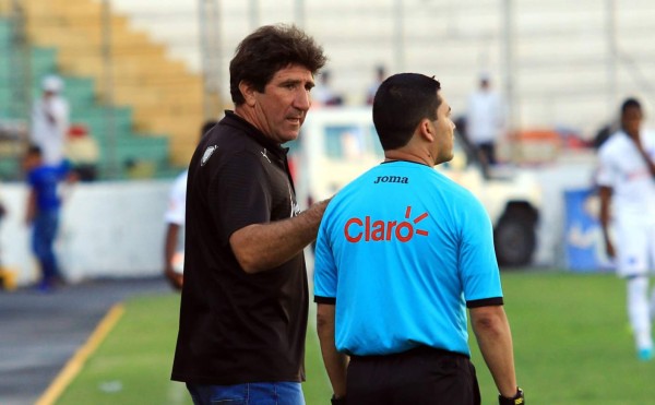 Héctor Vargas es castigado con dos partidos