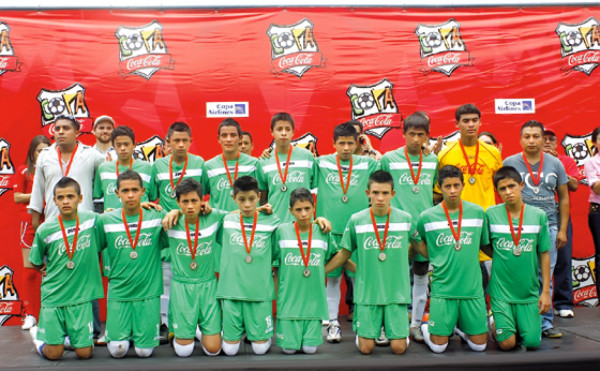 Tridentino se alza con la Copa Coca Copa