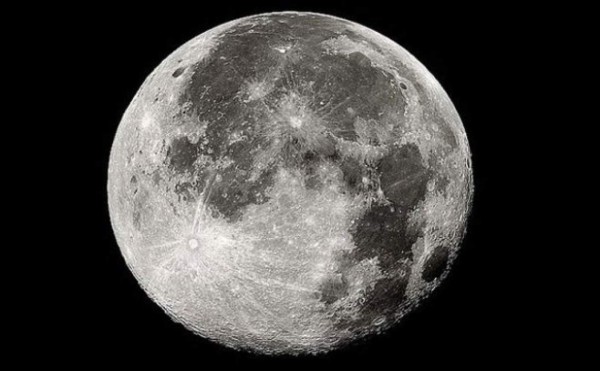 No hay agua en la Luna, según programa espacial chino