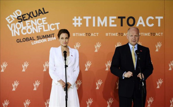 Angelina Jolie afirma que las violaciones son 'un arma de guerra'