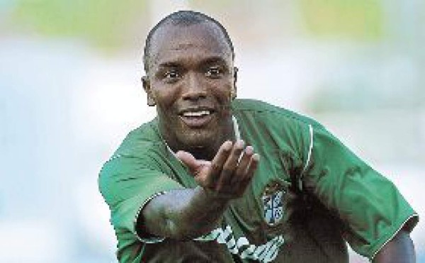 Quieren que siga Denilson Costa