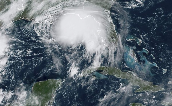 Sally se convierte en huracán y amenaza el sur de EEUU