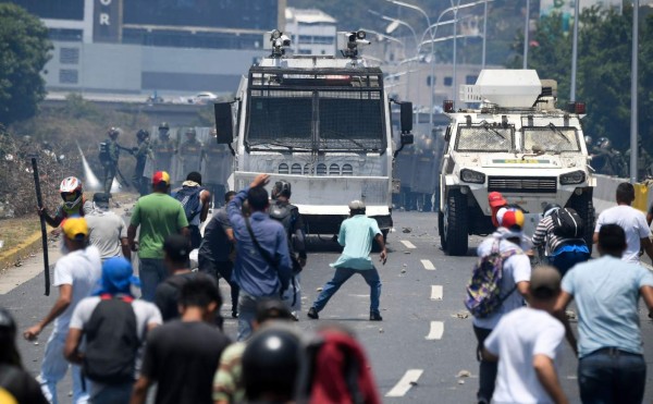 Rebelión militar inicia fase final de operación libertad en Venezuela