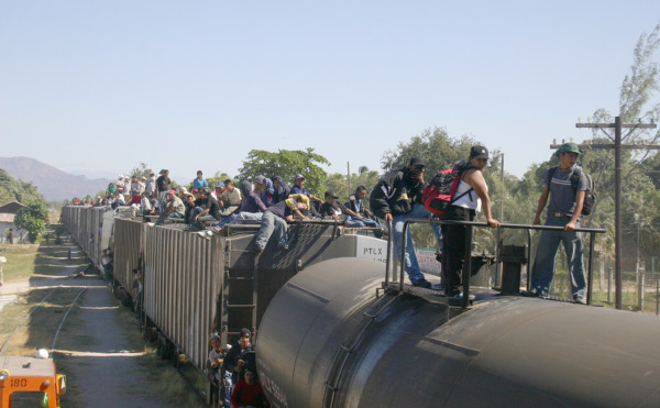 Paso de migrantes hondureños por México se duplicó en 2013