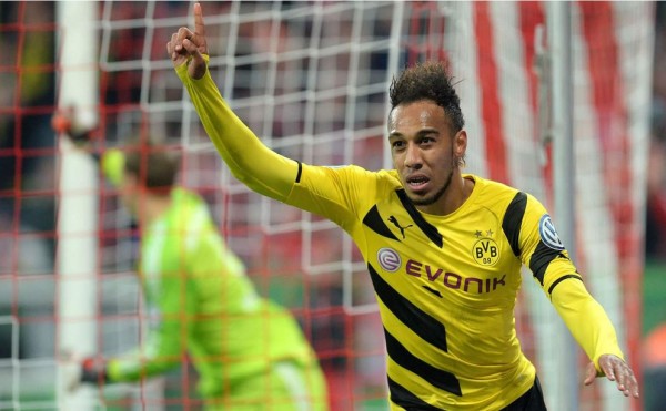 Aubameyang hace otro guiño al Real Madrid