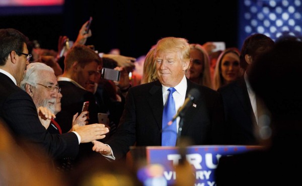 Nueva York (03/05/2016). El magnate y precandidato presidencial estadounidense Donald Trump habla tras el anuncio de retirarse de la campaña de Ted Cruz ese mismo día (3 de mayo de 2016), en Nueva York. Trump venció ese día por un amplio margen en las primarias del Partido Republicano en el estado de Indiana. Foto: EFE