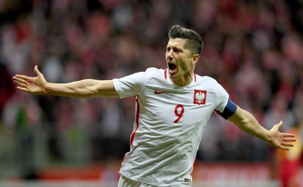 Lewandowski mete a Polonia en el Mundial