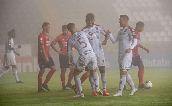 Saprissa golea al Municipal y se las verá ante Marathón en cuartos de final de la Liga Concacaf