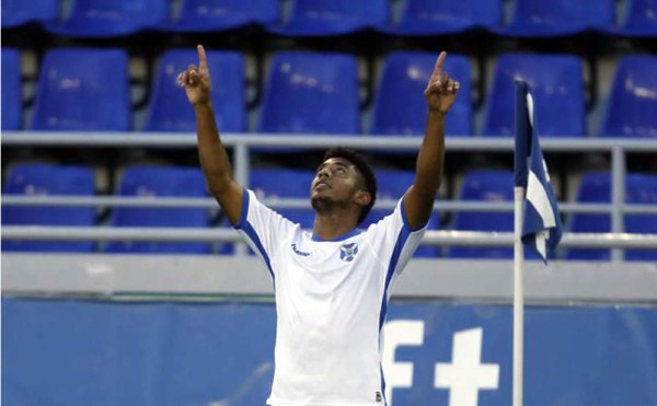 El precio por el que el Tenerife compraría al 'Choco' Lozano al Olimpia