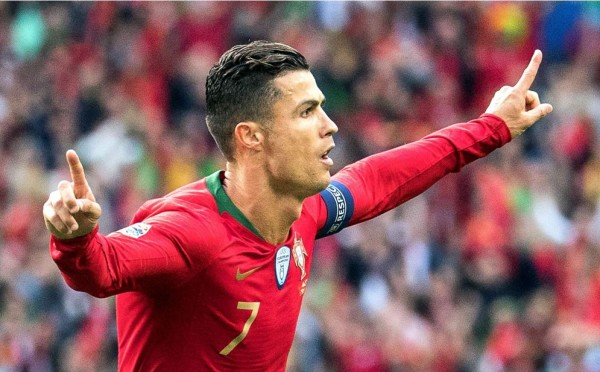 Cristiano Ronaldo anotó un golazo de tiro libre con Portugal ante Suiza. Foto EFE