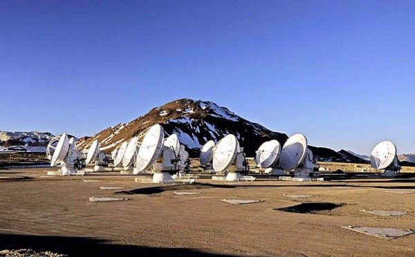 ALMA, el mayor radiotelescopio del mundo, ya está completo