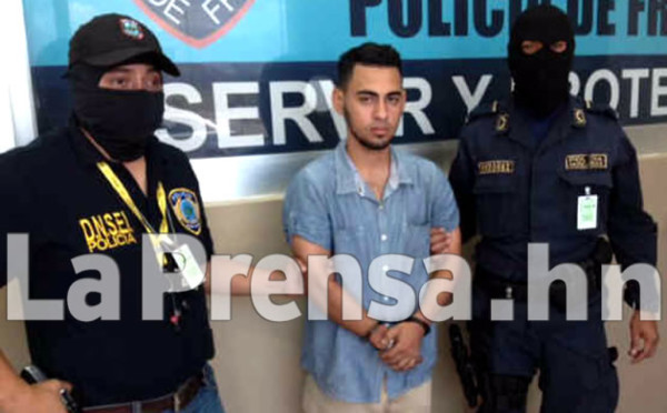 Joven con droga es detenido en aeropuerto de Honduras