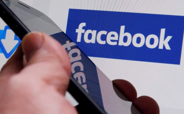 Lo multan con 4 mil dólares por un 'me gusta' en Facebook