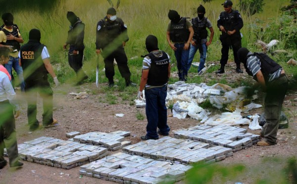 Gobierno anuncia 'replanteamiento' en lucha contra el narcotráfico