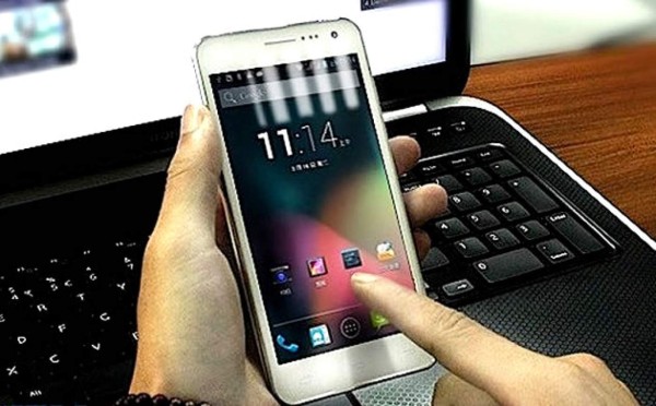 Alemanes advierten que teléfonos chinos vienen con spyware