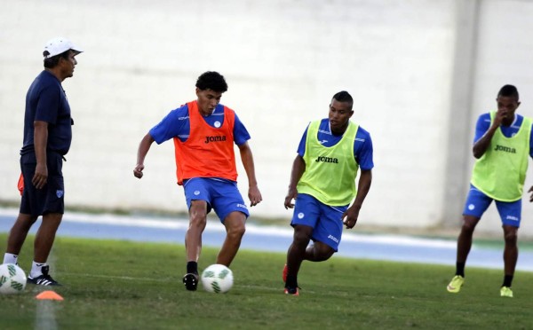 Jorge Luis Pinto afina el 11 titular de Honduras para el debut en los Juegos Olímpicos