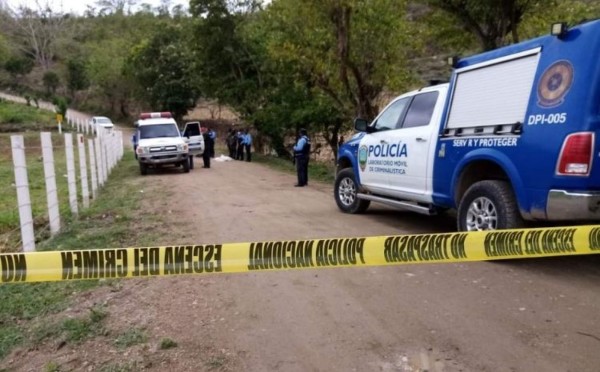 A machetazos asesinan a hombre en Villanueva
