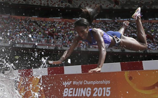 Video: Estrepitosa caída en Mundial de Atletismo
