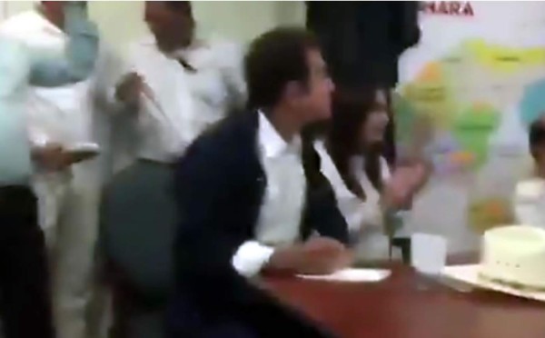 VIDEO: Así celebró Salvador Nasralla tras primeros resultados de las elecciones de Honduras