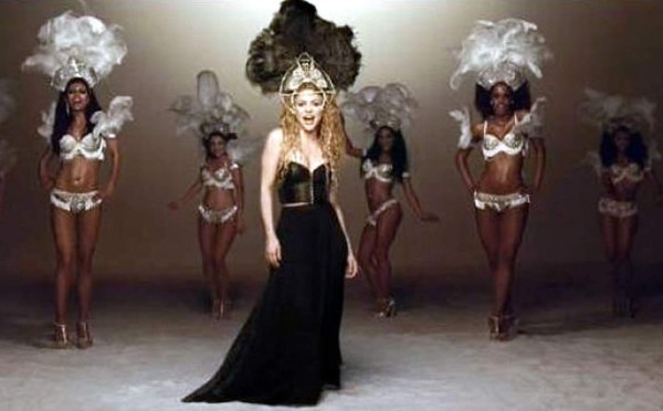 Shakira destrona a Pitbull con su canción mundialista