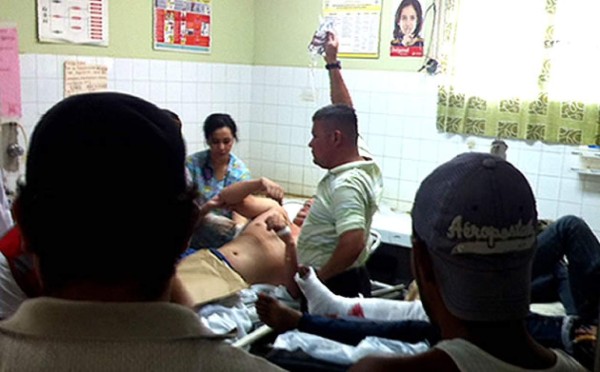 Maestros hondureños escapan de la muerte tras sufrir accidente