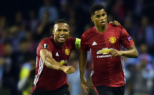 Manchester United ganó de visita al Celta y pone un pie en la final de la Europa League