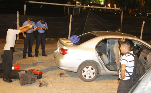 Detienen a dos colombianos con 150 mil dólares en San Pedro Sula