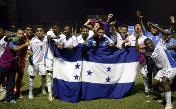 ¡Honduras clasifica al Mundial de Chile!