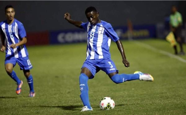 Hondureño Wesly Decas se probará en un grande de la Premier League