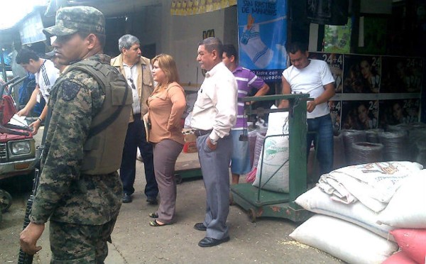 Honduras: En mercados sampedranos buscan frijoles acaparados