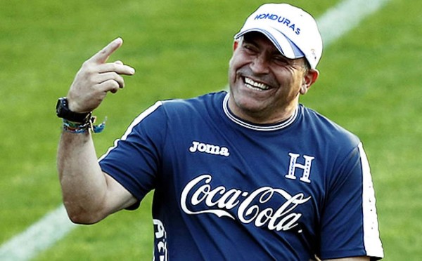 Luis Suárez sorprende 'falando” portugués en conferencia