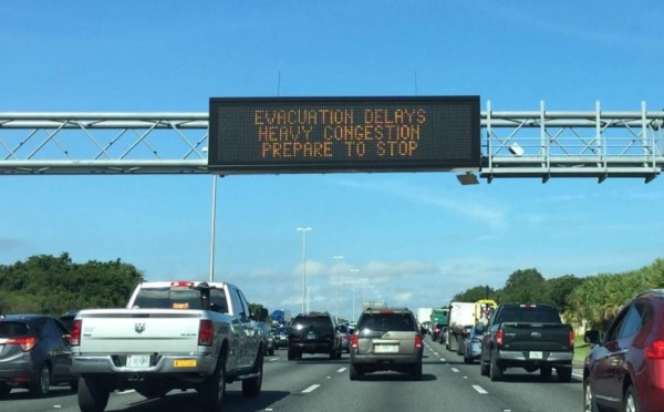 Evacuación masiva en Florida por llegada del huracán Irma