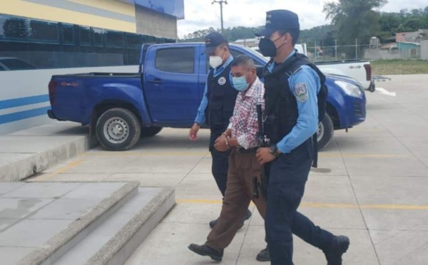 Capturan a señor de 65 años acusado de violar a ahijada en Comayagua
