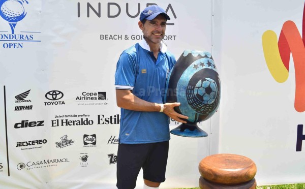 Exmundialista 'Ratón' Ayala se consagró campeón del Footgolf Honduras