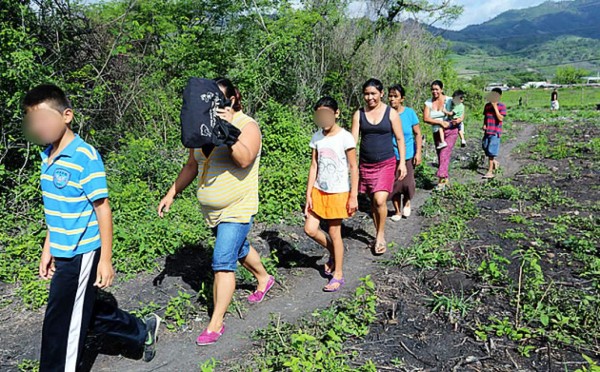 Hallan 1,000 quintales de frijoles enterrados en el oriente de Honduras