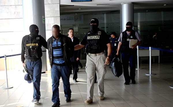 Honduras: Detienen a dos colombianos en aeropuerto capitalino