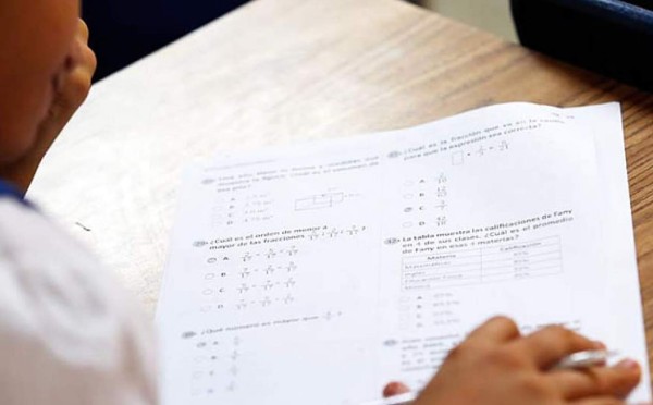 Honduras inicia aplicación de pruebas en escuelas bilingües