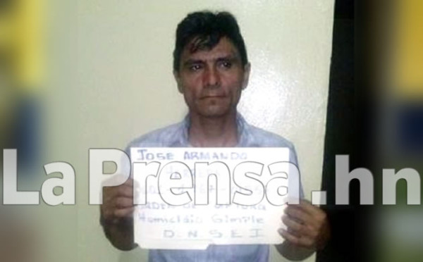 Arrestan a hombre con orden de captura por homicidio